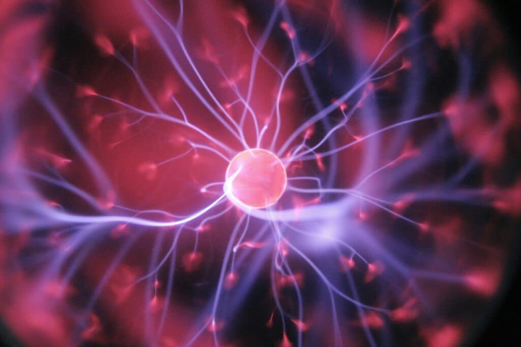 Arte e artificio - immagine di un neurone.